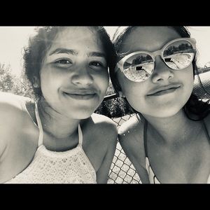 Meet your Posher, Cynthia